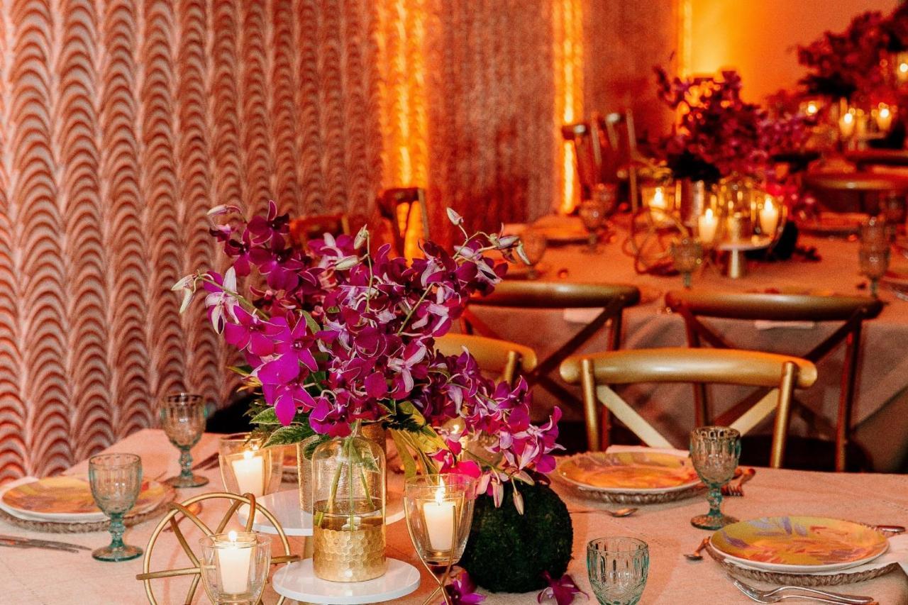 Jw Marriott Panama Hotel Luaran gambar A table set for a formal dinner