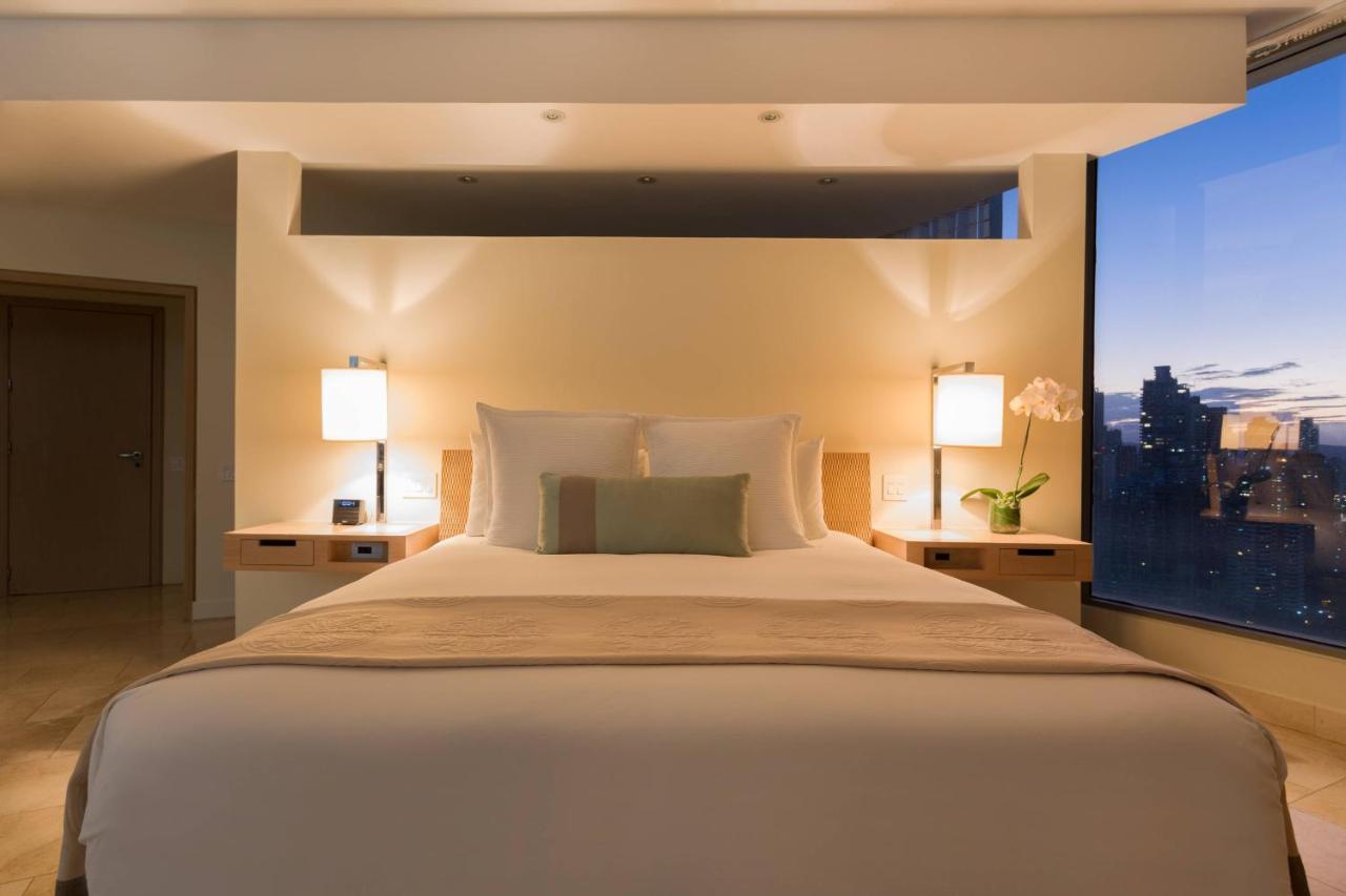 Jw Marriott Panama Hotel Luaran gambar A bedroom at the Mandarin Oriental, New York